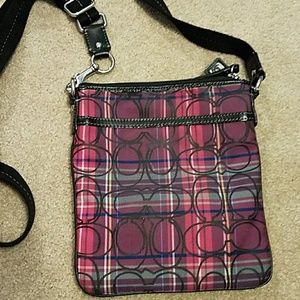Mixed color of pink and purple crossbdy coach bag